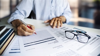 How Do Checking Accounts Work? A Full Beginner’s Guide