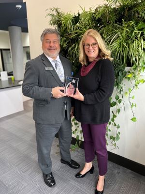 Springs Valley Bank & Trust Company Named IBA Five Star Member