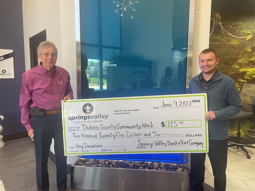 Springs Valley Bank & Trust Donates a Hog to Dubois County Community Meals